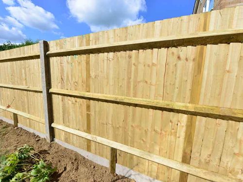 feather edge fencing